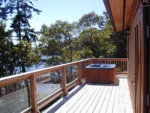 Arbutus Cove Waterfront Cottage Sooke